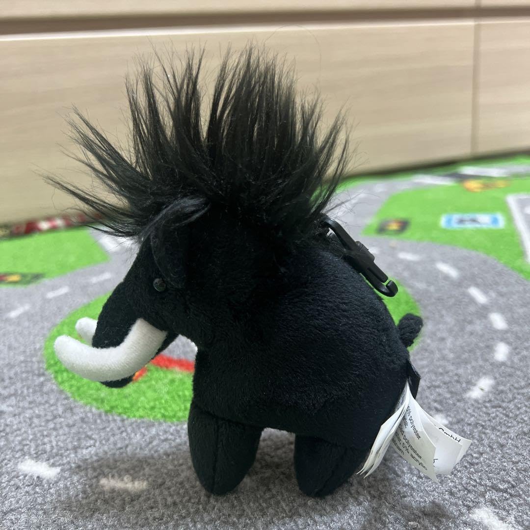 非売品✨マムート✨ぬいぐるみ Amazon.co.jp: マムート ぬいぐるみ チャーム : ファッション